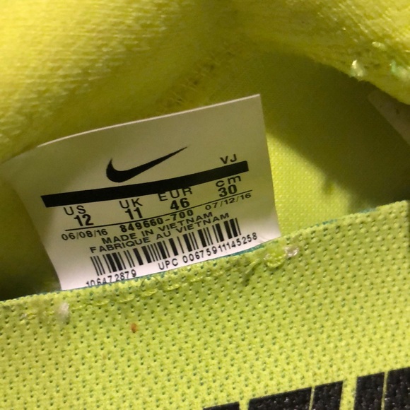 Nike running shoes - Picture 3 of 3